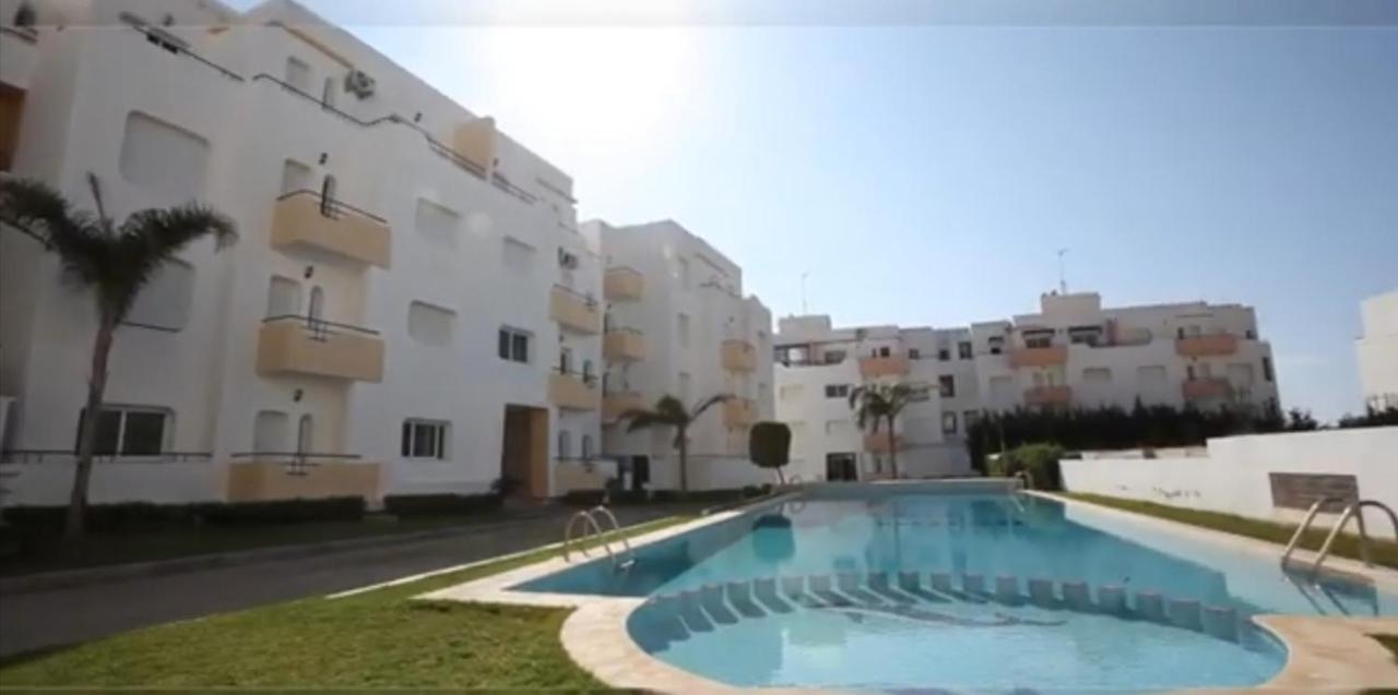 Appartement Avec Piscines, Vue Sur Mer Et Acces A La Plage A Achakar Hill, Tanger. Exterior foto