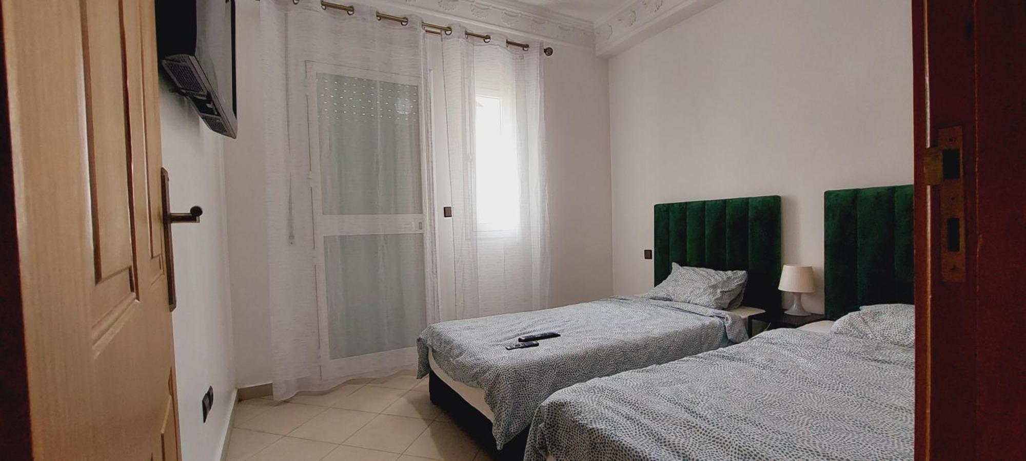 Appartement Avec Piscines, Vue Sur Mer Et Acces A La Plage A Achakar Hill, Tanger. Exterior foto
